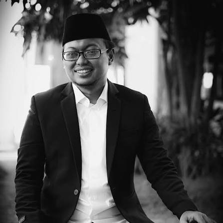 Dr. Zamzami Sabiq Hamid, M.Psi,. M.M